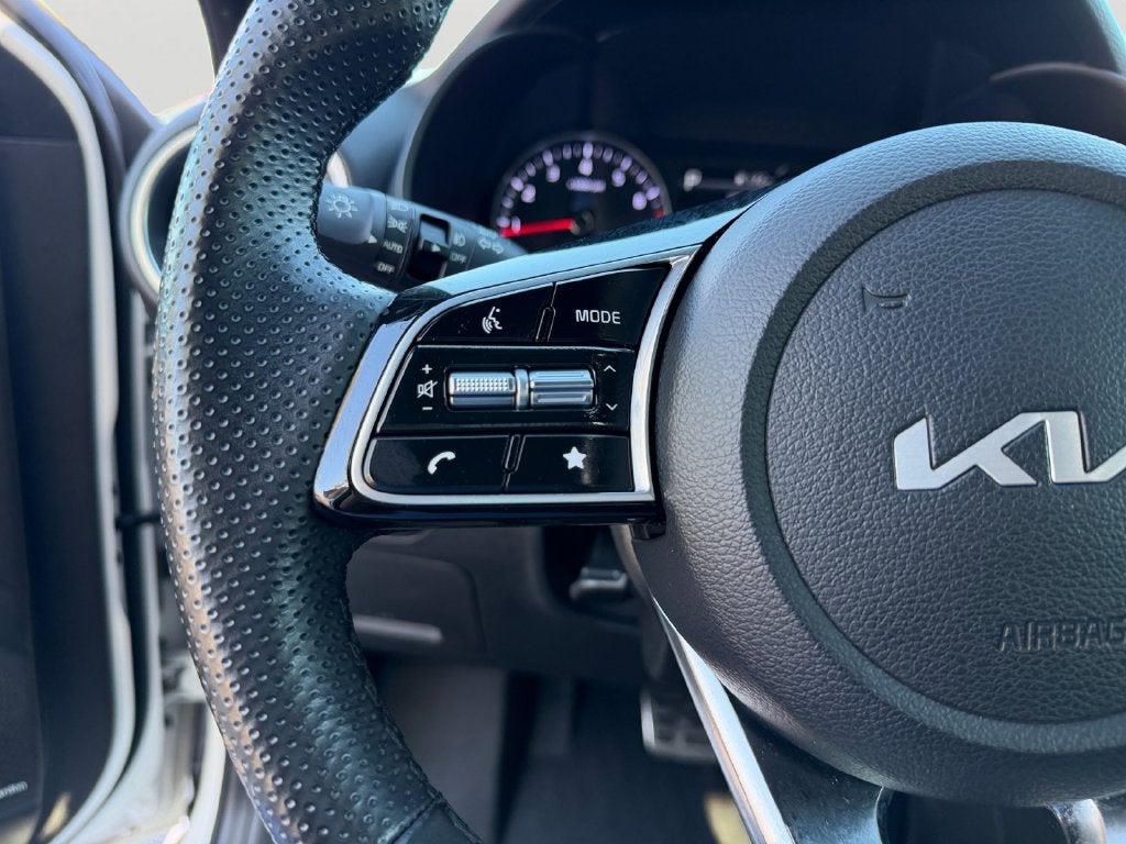 2023 Kia Forte GT-Line w/Sun Roof