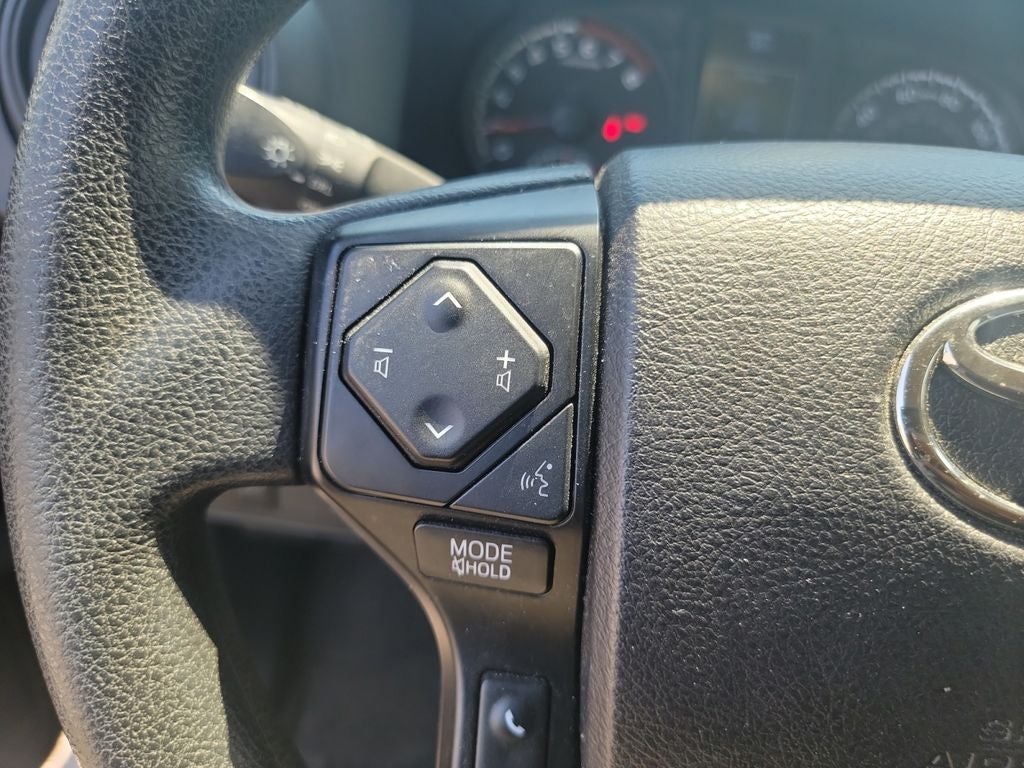 2022 Toyota Tacoma SR 1 OWNER / CLEAN CARFAX