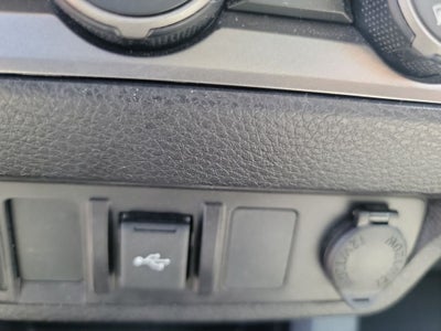 2022 Toyota Tacoma SR 1 OWNER / CLEAN CARFAX