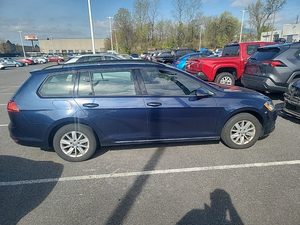 2016 Volkswagen Golf SportWagen S