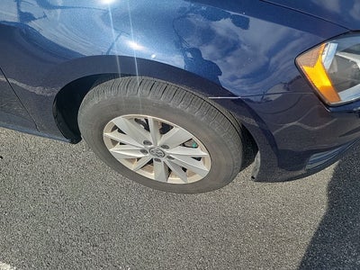 2016 Volkswagen Golf SportWagen S