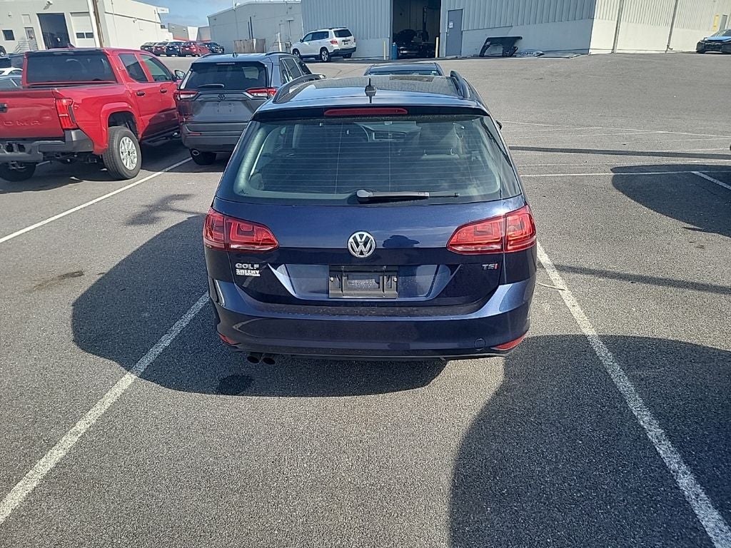 2016 Volkswagen Golf SportWagen S