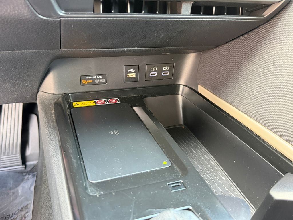 2025 Toyota Camry LE CLEAN CARFAX 1 OWNER