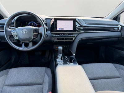 2025 Toyota Camry LE 1 OWNER / CLEAN CARFAX