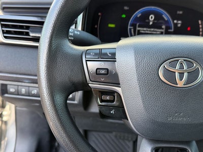 2025 Toyota Camry LE 1 OWNER / CLEAN CARFAX