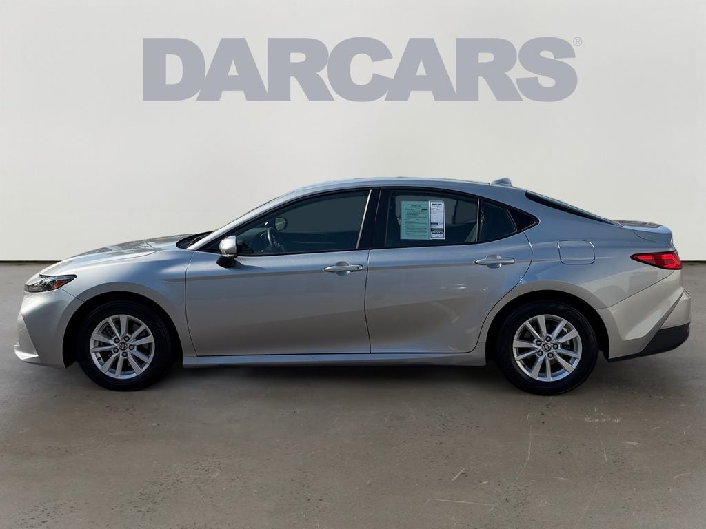 2025 Toyota Camry LE 1 OWNER / CLEAN CARFAX