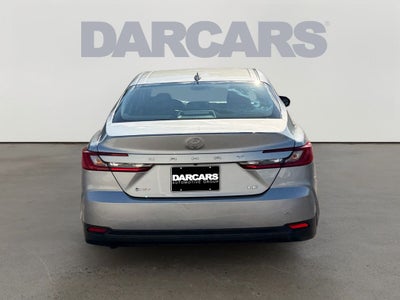 2025 Toyota Camry LE 1 OWNER / CLEAN CARFAX