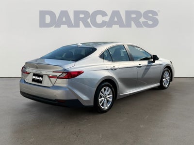 2025 Toyota Camry LE 1 OWNER / CLEAN CARFAX