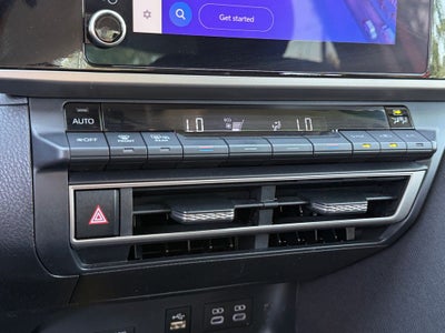 2025 Toyota Camry LE CLEAN CARFAX 1 OWNER