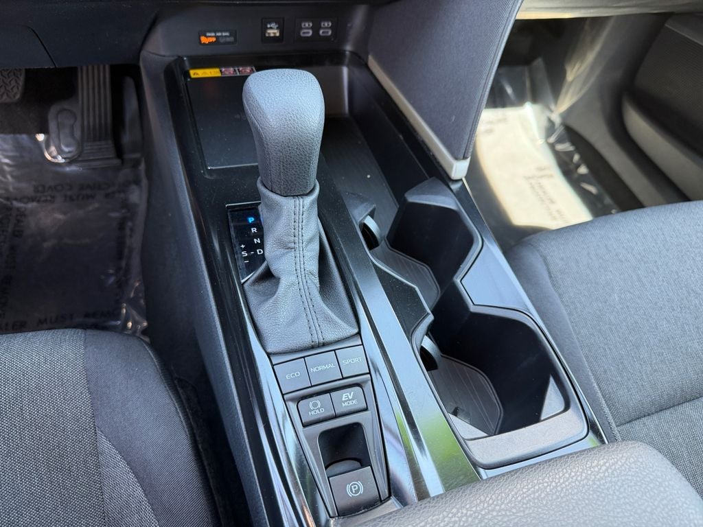 2025 Toyota Camry LE CLEAN CARFAX 1 OWNER