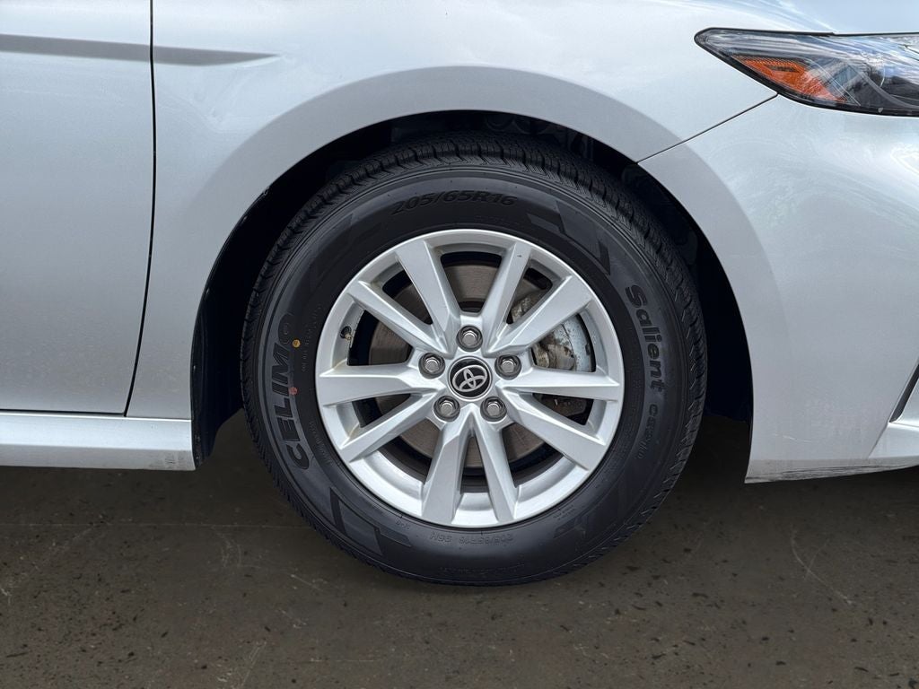 2025 Toyota Camry LE CLEAN CARFAX 1 OWNER