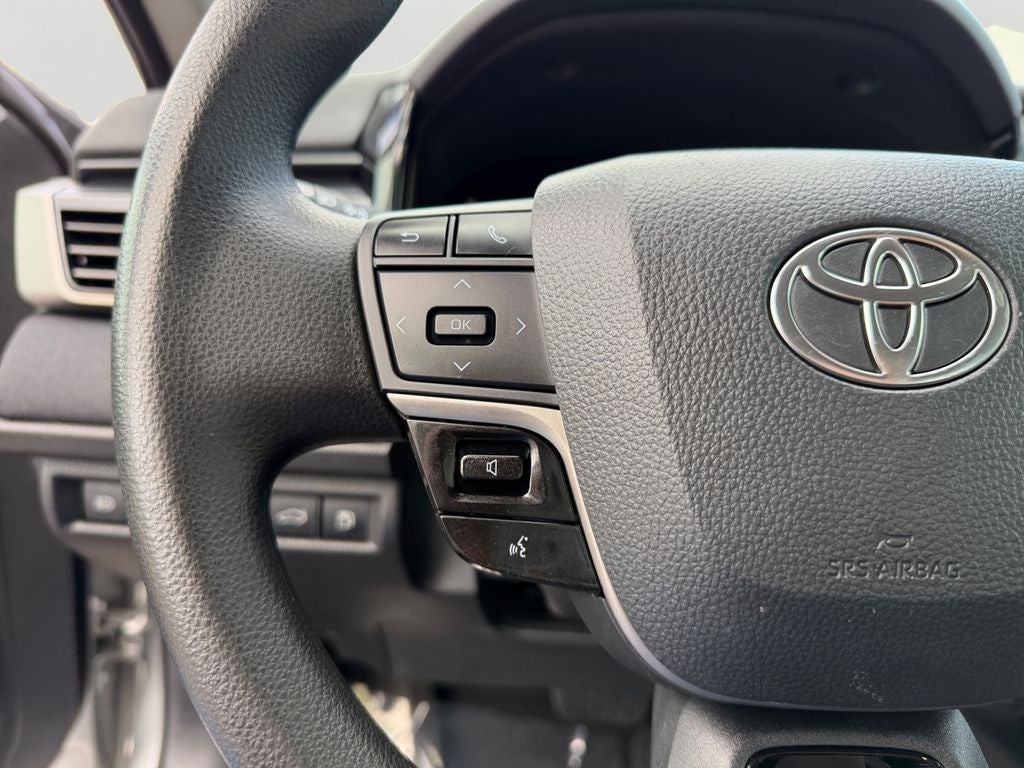 2025 Toyota Camry LE CLEAN CARFAX 1 OWNER