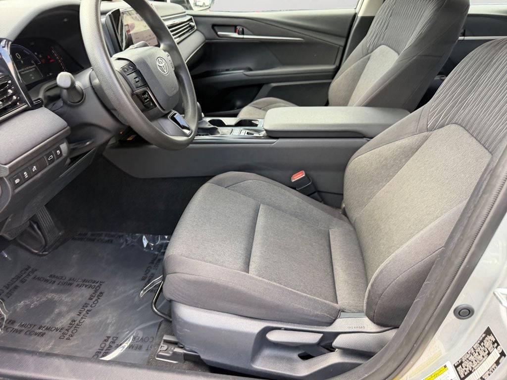 2025 Toyota Camry LE CLEAN CARFAX 1 OWNER