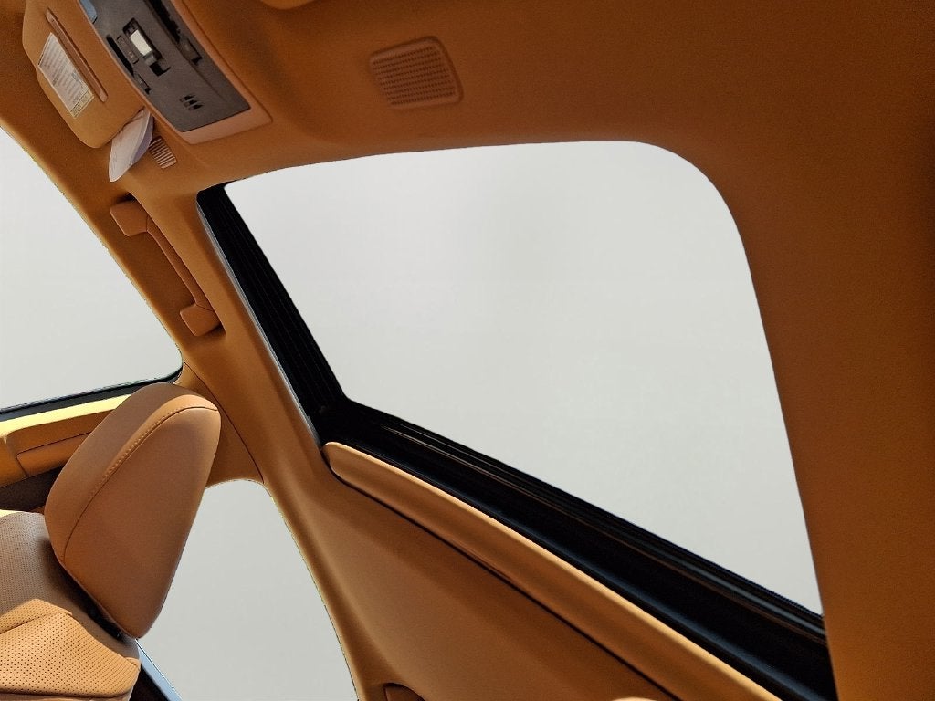 2025 Lexus ES 300h 300h