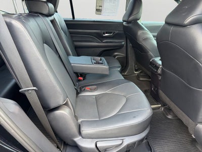 2025 Toyota Grand Highlander Hybrid XLE Bench Seat