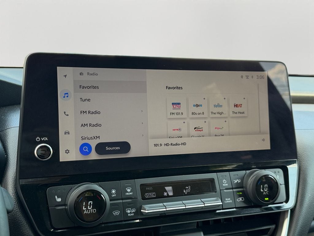 2025 Toyota Grand Highlander Hybrid XLE Bench Seat