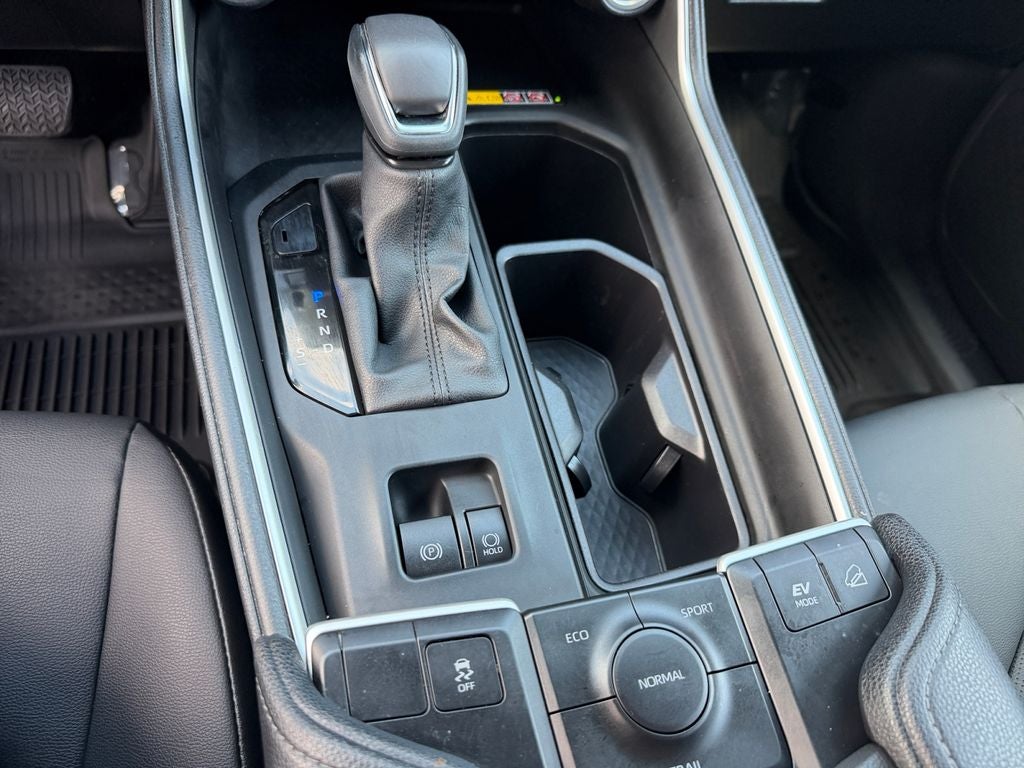 2025 Toyota Grand Highlander Hybrid XLE Bench Seat