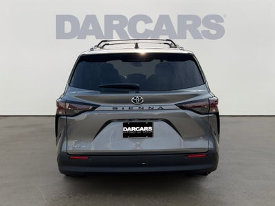 2026 Toyota Sienna LE 8 Passenger