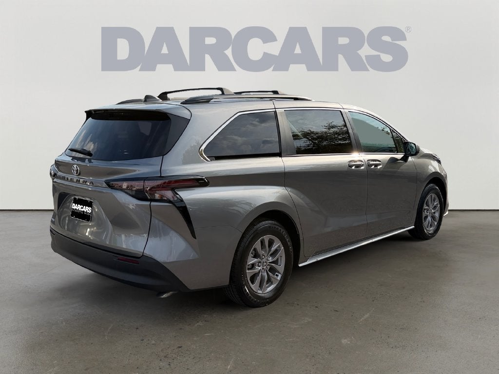 2026 Toyota Sienna LE 8 Passenger