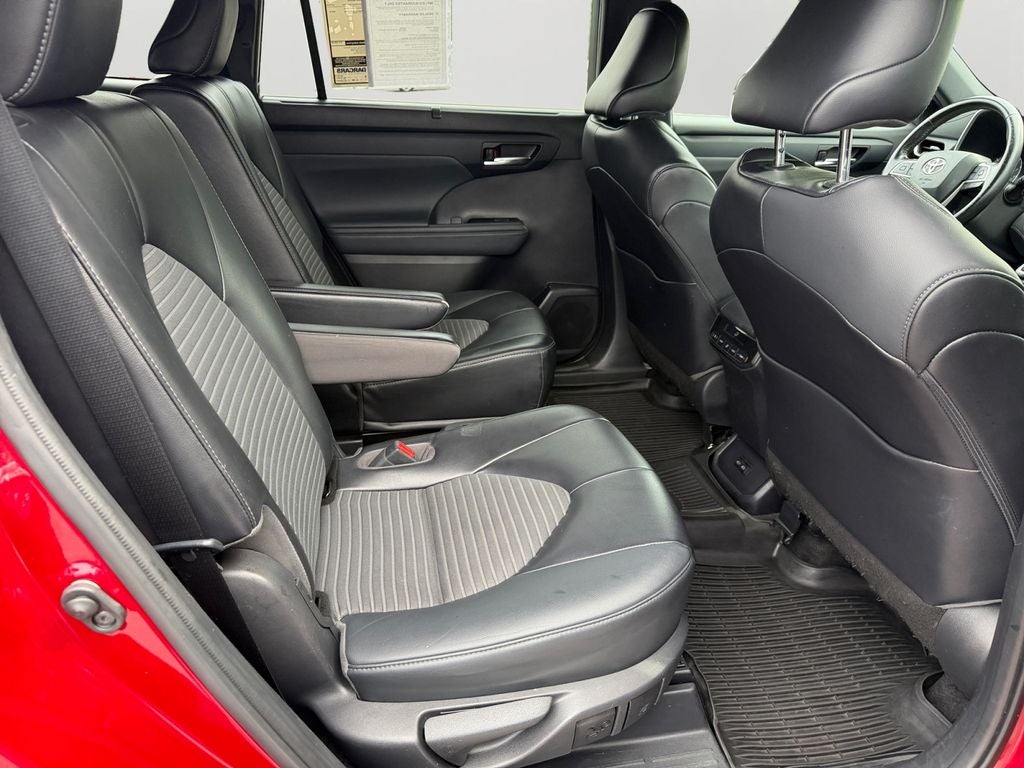 2022 Toyota Highlander XSE POWER LIFTGATE / HEATED SEATS
