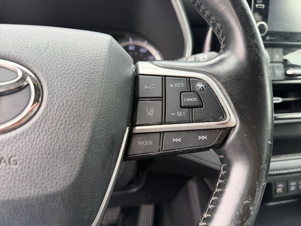 2022 Toyota Highlander XSE POWER LIFTGATE / HEATED SEATS