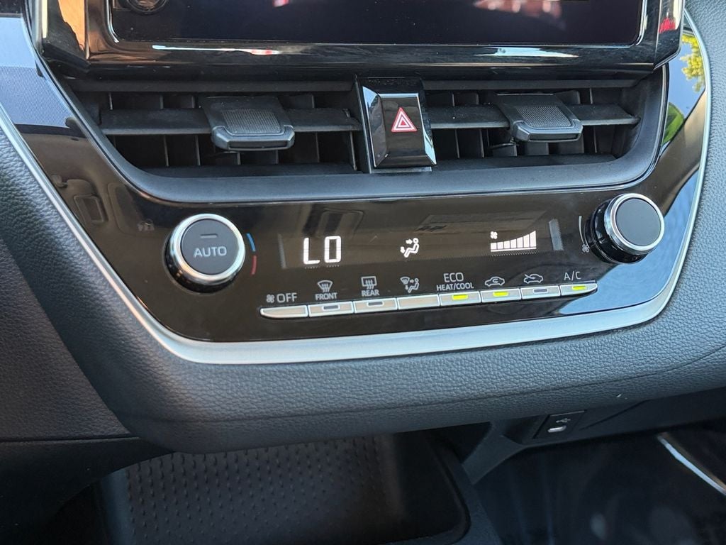 2025 Toyota Corolla LE w/Bluetooth