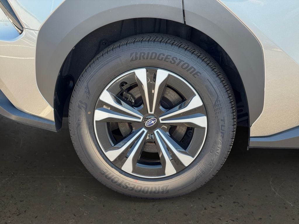 2023 Subaru Solterra Premium w/ Navigation