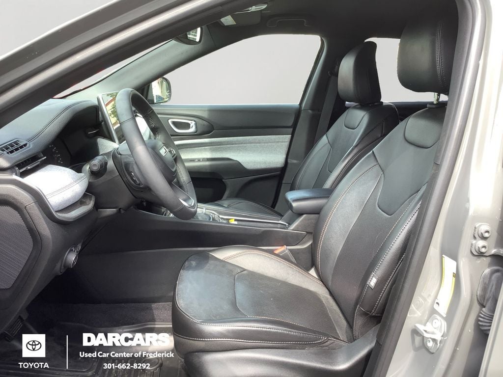 2023 Jeep Compass Latitude Lux