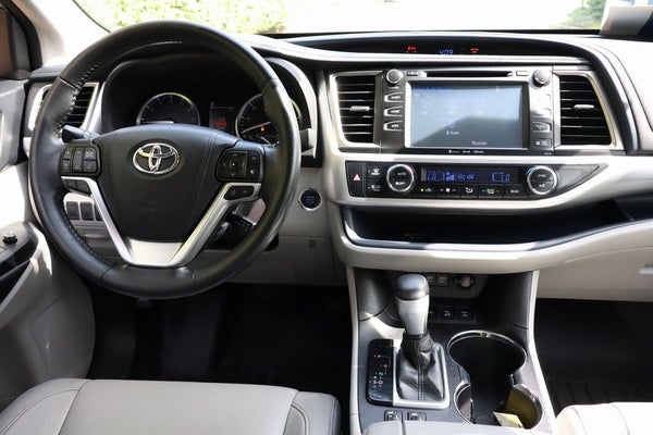 2018 Toyota Highlander XLE in Silver Spring, MD - DARCARS Automotive Group