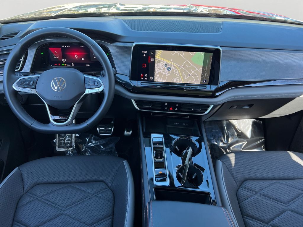 2024 Volkswagen Atlas 2.0T Peak Edition SEL