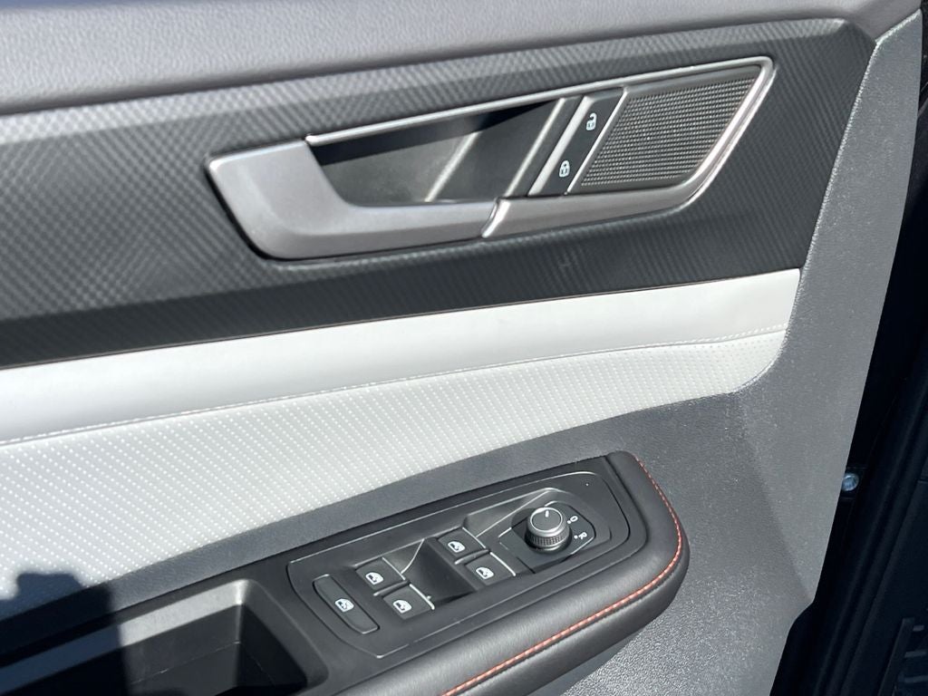 2024 Volkswagen Atlas 2.0T Peak Edition SEL