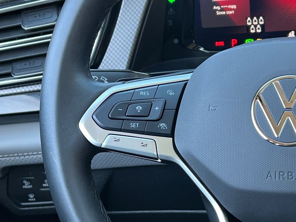 2024 Volkswagen Atlas 2.0T Peak Edition SEL