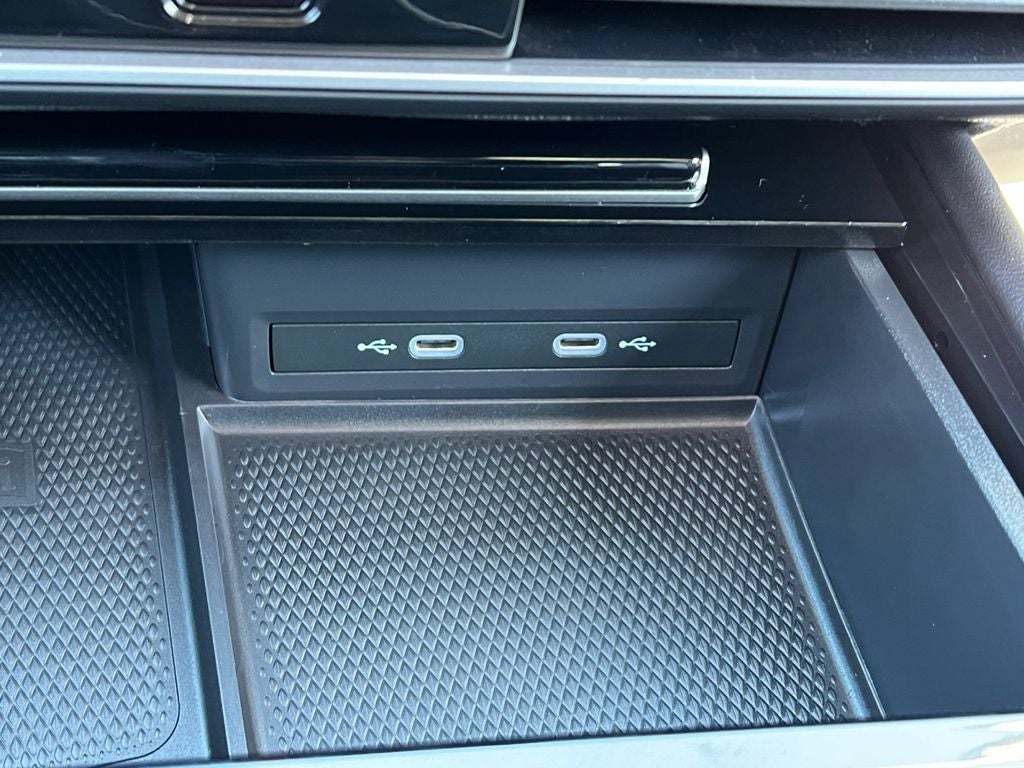 2024 Volkswagen Atlas 2.0T Peak Edition SEL