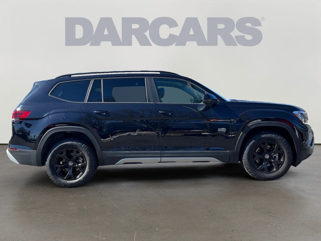 2024 Volkswagen Atlas 2.0T Peak Edition SEL