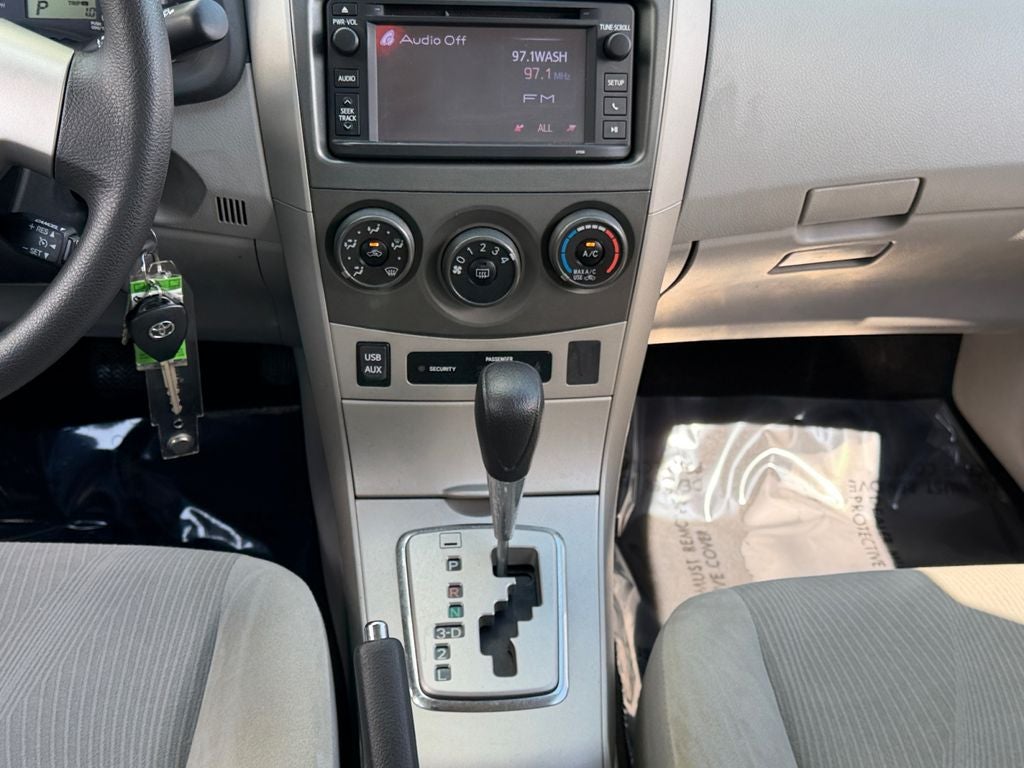 2013 Toyota Corolla LE