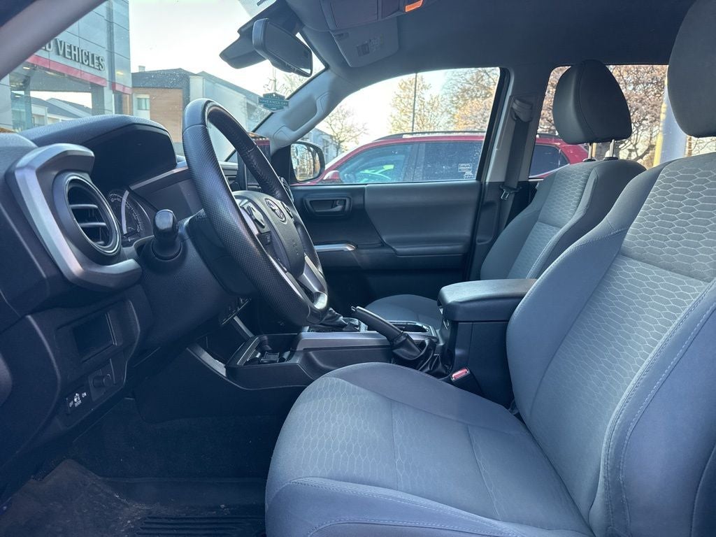 2019 Toyota Tacoma SR5 V6