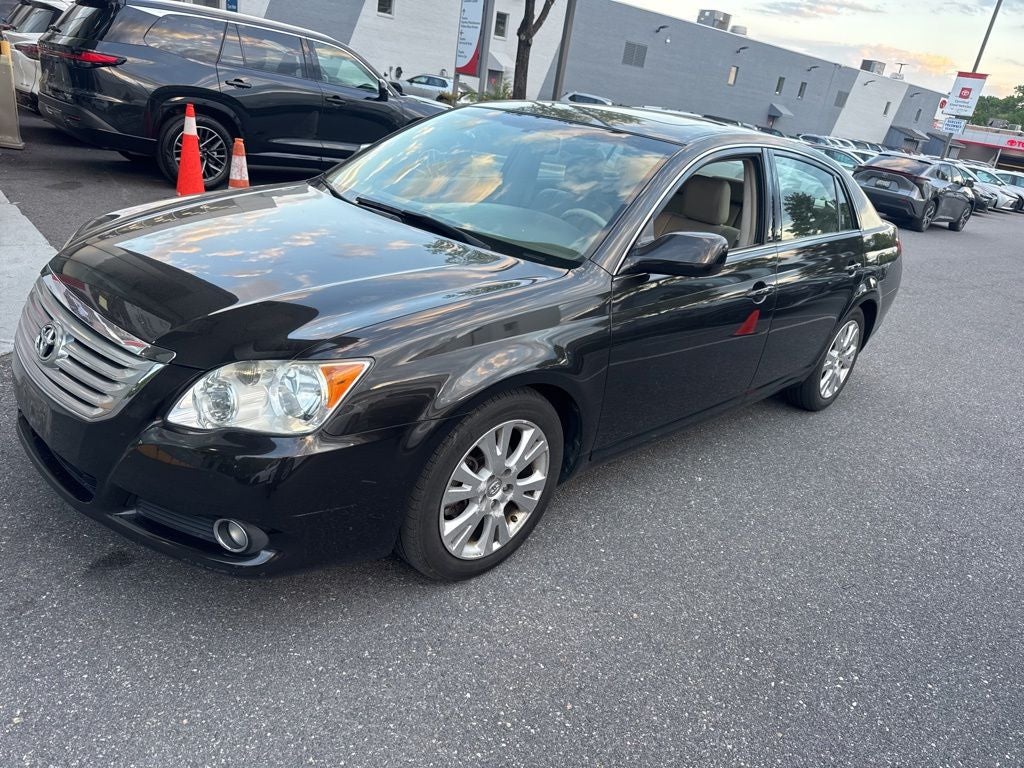 2010 Toyota Avalon XLS