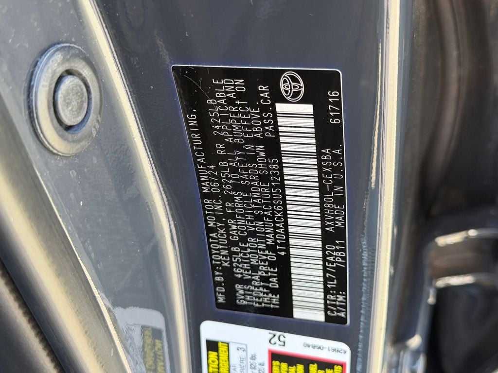 2025 Toyota Camry SE