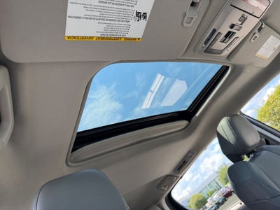 2022 Toyota Sienna XLE 7 Passenger