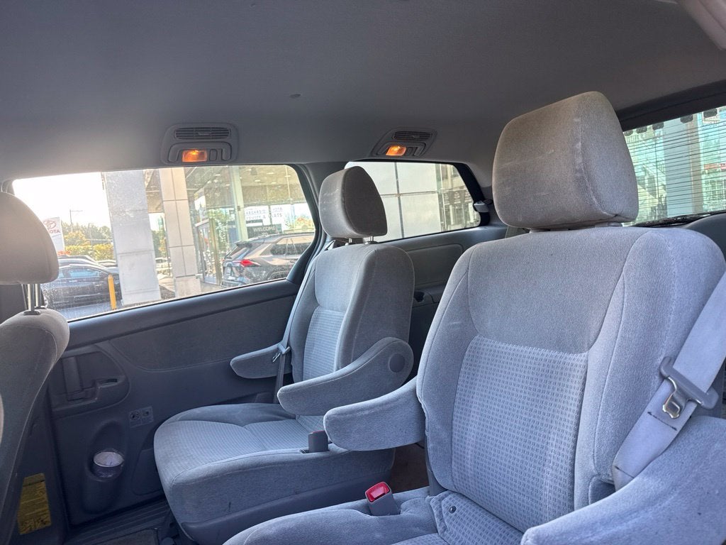 2010 Toyota Sienna CE