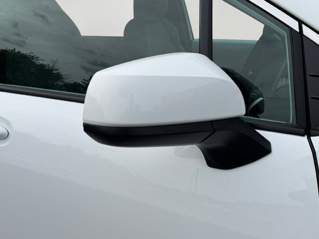 2026 Toyota Sienna LE 8 Passenger