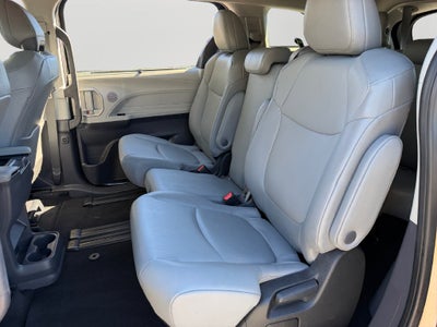 2024 Toyota Sienna XLE 8 Passenger
