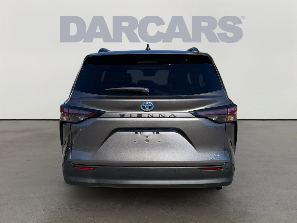 2024 Toyota Sienna XLE 8 Passenger