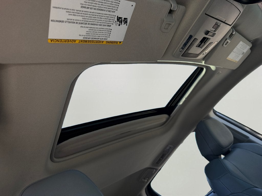2024 Toyota Sienna XLE 8 Passenger