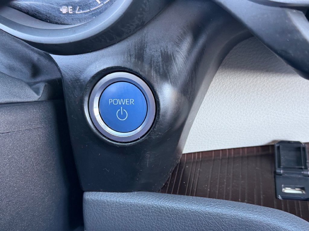 2023 Toyota Sienna XLE 8 Passenger