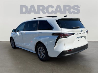 2023 Toyota Sienna XLE 8 Passenger