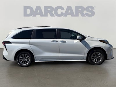 2023 Toyota Sienna XLE 8 Passenger