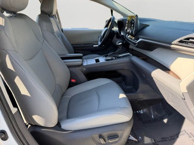 2023 Toyota Sienna XLE 8 Passenger