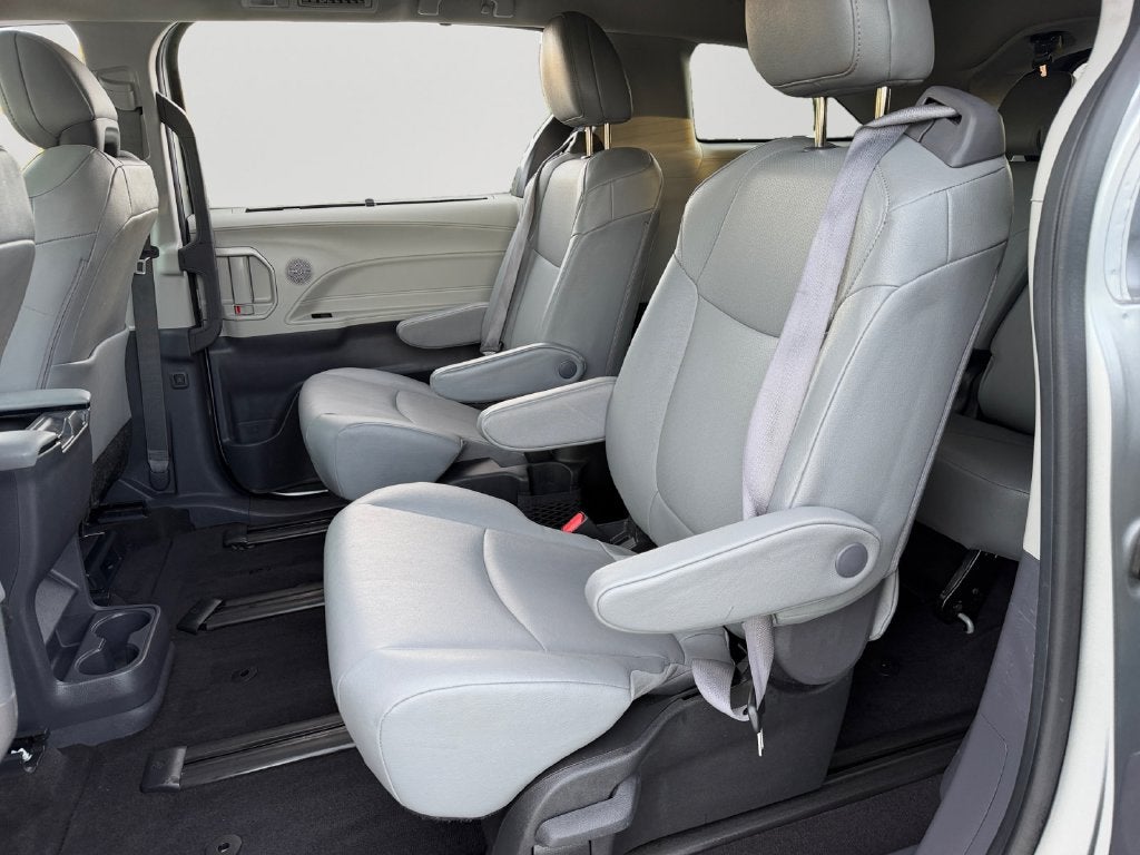2024 Toyota Sienna XLE 7 Passenger