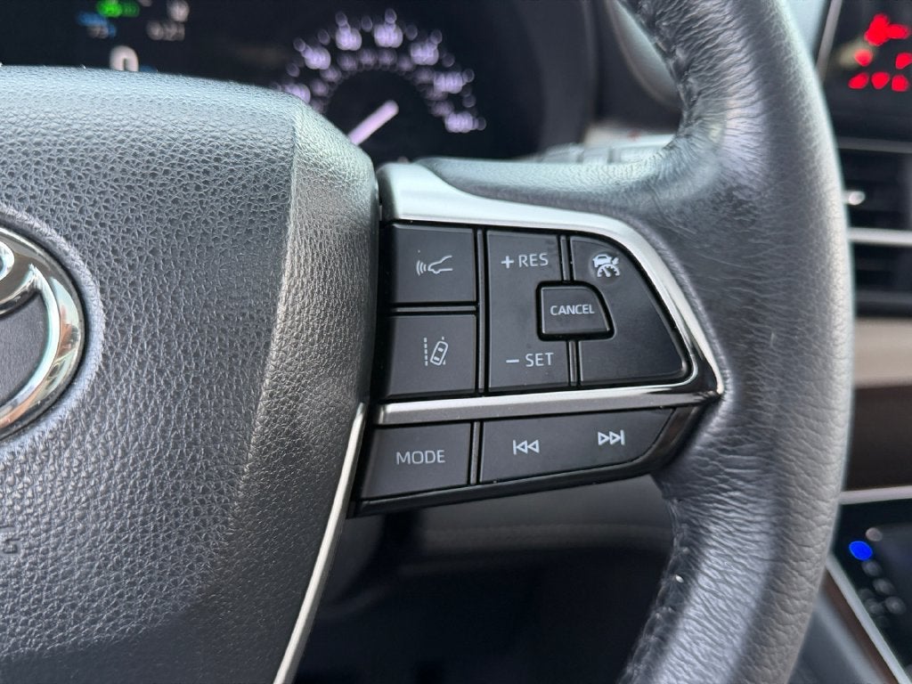 2024 Toyota Sienna XLE 7 Passenger